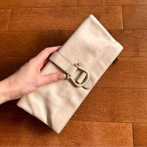 Liz Claiborne Cream Leather Wristlet Clutch